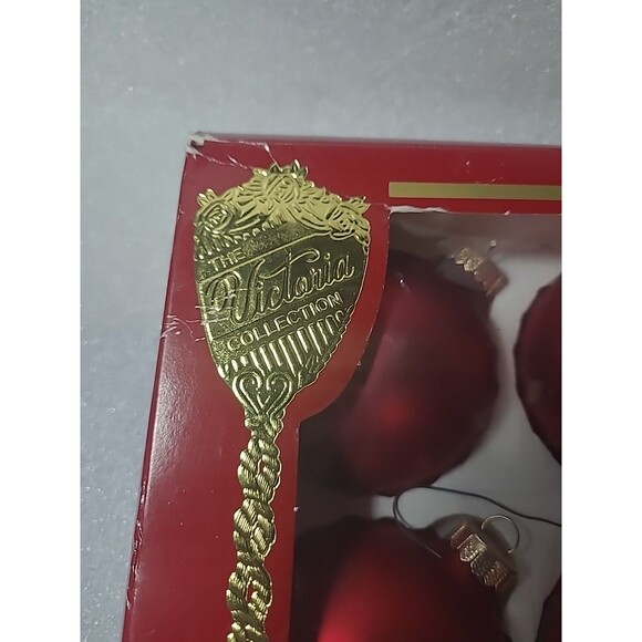 Lot of 6 Vintage Red Ball Christmas Ornaments The Victoria Collection glass. - Picture 3 of 5